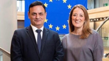 METSOLA U CASA, L-OXXENI U L-PARTIĠĠJANI LI MA JIEFQU QATT JAGĦMLU L-ĦSARA LIL PAJJIŻNA