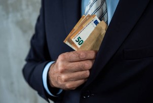 EMAIL LIL ĠURNALISTI, JOFFRI €100 GĦAL INFORMAZZJONI FUQ L-EDITUR TAGĦHOM