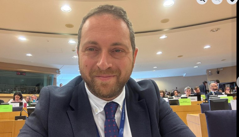ALEX AGIUS SALIBA JIDDEFENDI LIL MALTA U JAKKUŻA LILL-UE, ‘X’SE TAGĦMLU MA’ PAJJIŻI OĦRA BI SKEMI SIMILI TA’ ĊITTADINANŻA?’
