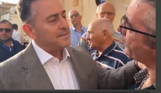 BIL-FILMAT: EDWIN MICALLEF JITKELLEM DWAR GĦALFEJN IKKONFRONTA LIL BERNARD GRECH F’ĦAL-GĦARGĦUR