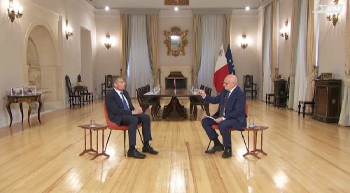 BIL-FILMAT: IL-PM ROBERT ABELA DWAR JOSEPH MUSCAT, CHRIS FEARNE U L-INKJESTA VITALS