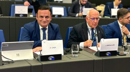 JITKAŻA FIL-PARLAMENT EWROEPW GĦAX NGĦATA T-TITLU TA’ ‘TRADITUR’