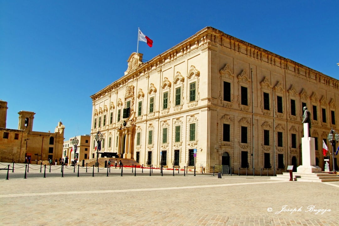 IL-PRIM MINISTRU MISTENNI JĦABBAR TIBDILIET FIL-KABINETT ILLUM