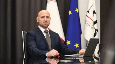 MAĠISTRAT BL-INGWANTI TAL-QOTTON GĦAL ROBERT AQUILINA, JIRRIFJUTA MANDAT TA’ ARREST GĦAL ROBERT AQUILINA