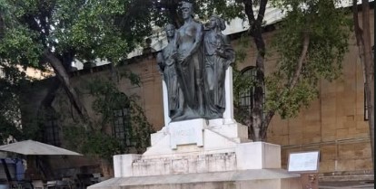 BIL-FILMAT: NEVILLE GAFA B’APPELL GĦALL-APPOĠĠ LEJN PETIŻŻJONI NTIŻA BIEX TIPPROTEĠI LILL-MONUMENTI NAZZJONALI KOLLHA