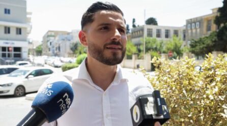 ALEX BORG MA JITLIFX ĦIN U JMEXXI BL-ESPRESSJONI TA’ INTERESS GĦALL-KARIGA TA’ KAP TAL-PN