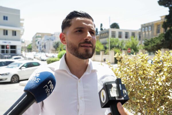 ALEX BORG MA JITLIFX ĦIN U JMEXXI BL-ESPRESSJONI TA’ INTERESS GĦALL-KARIGA TA’ KAP TAL-PN