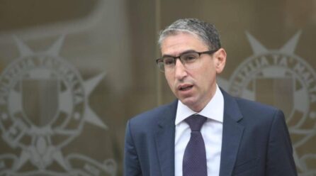 ROBERT AQUILINA JIRRIŻENJA MINN REPUBBLIKA, JITKAŻA GĦAL LEAKS FL-INVESTIGAZZJONI DWARU