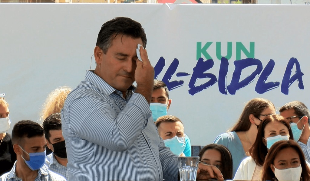 GRECH ‘TQAĦĦAB GĦALL-VOTI’ U JDUR ŻUGRAGA FUQ MANOEL ISLAND, U ISSA QED ‘JAĦDMUĦ’ FUQ CHAMBRAY