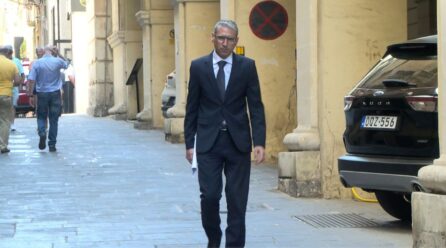TKELLEM L-ORAKLU, FLOK MA RRINGRAZZJA L-ALLA LI FRANCINE MARRET IL-ĦABS U HU LE!
