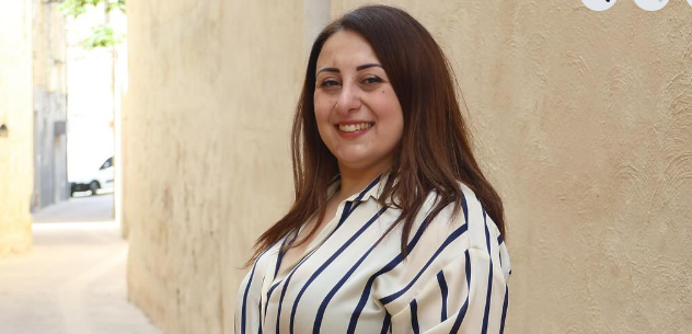 FRANCINE FARRUGIA, IX-XIRI TA’ PROPJETA, KAROZZI U SHOPPING TA’ LUSSU BI FLUS IL-GVERN