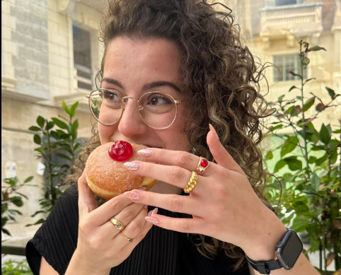 EVE TAD-DOUGHNUTS, TAŻ-ŻIBEL JEW TA’ SAN ĠILJAN BIT-TAKKUNA?
